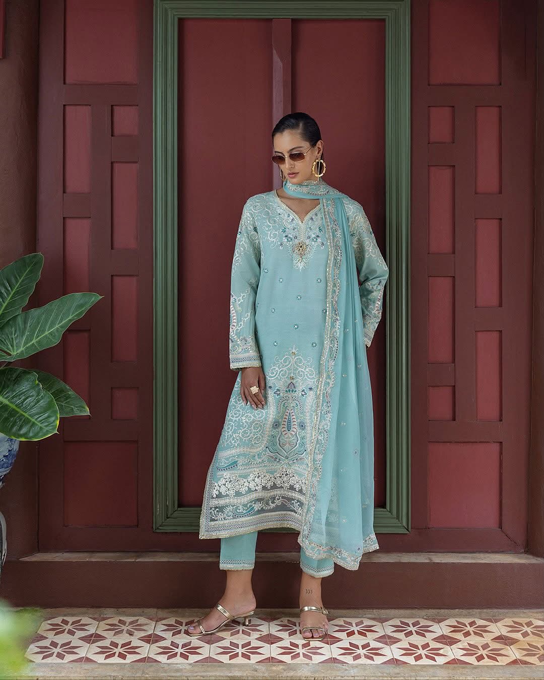 FREYELLE -Mushq Nuvera rawsilk